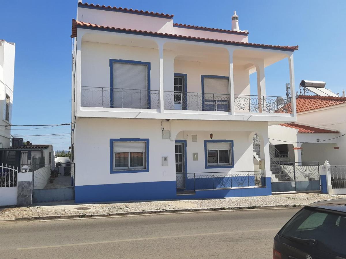Alojamento Dias Fuzeta Exterior photo