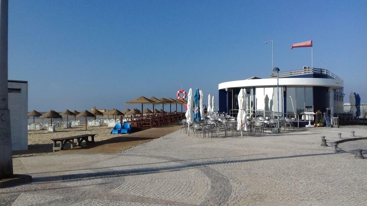 Alojamento Dias Fuzeta Exterior photo